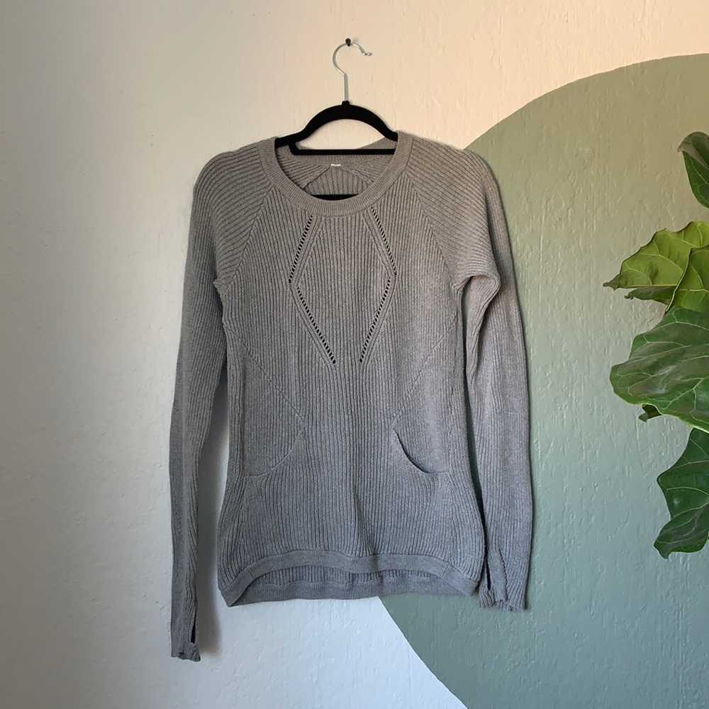 Lululemon Knitted Light Grey Sweater